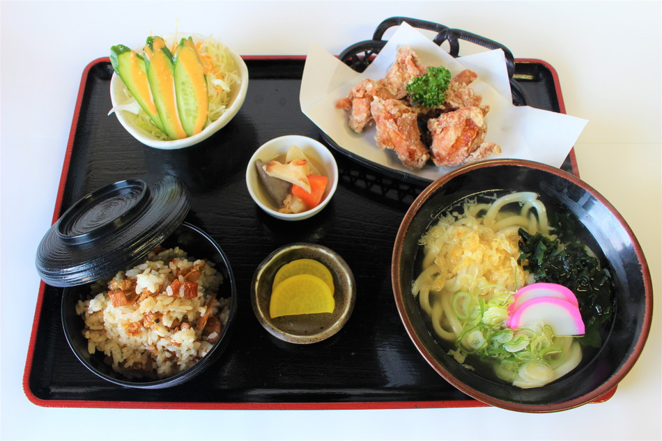 から揚げ定食