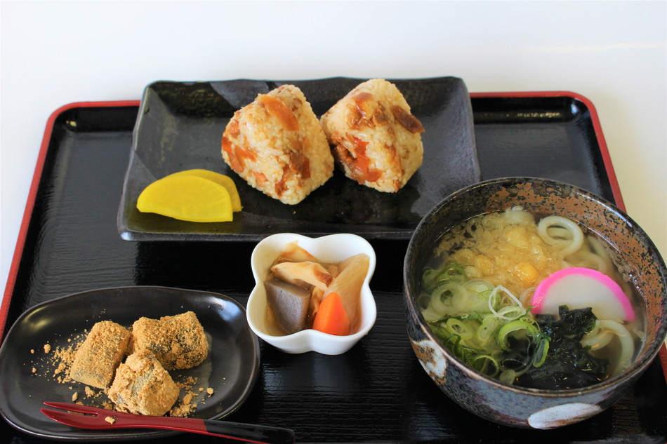 かやくおむすびセット